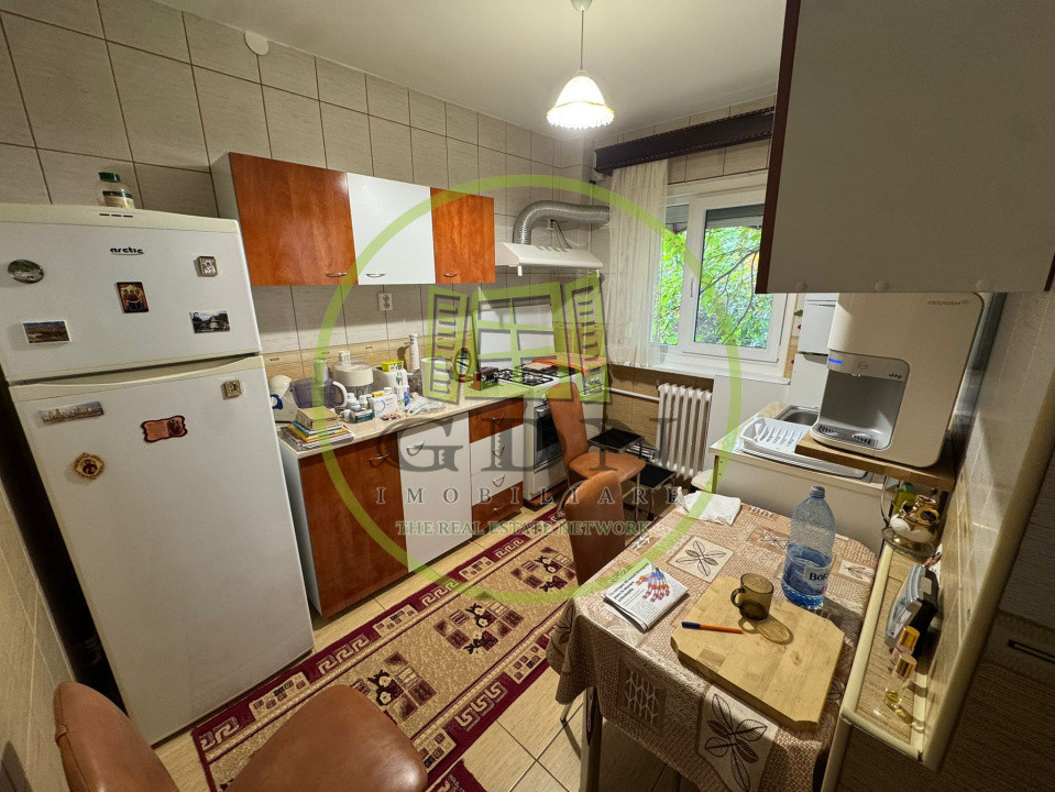 Apartament 4 camere, decomandat, 98.42mp, cartier 1 Mai, zona Insula