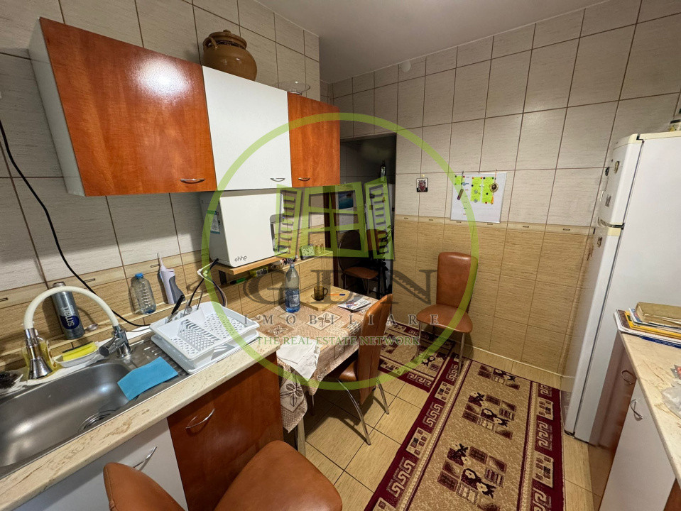 Apartament 4 camere, decomandat, 98.42mp, cartier 1 Mai, zona Insula