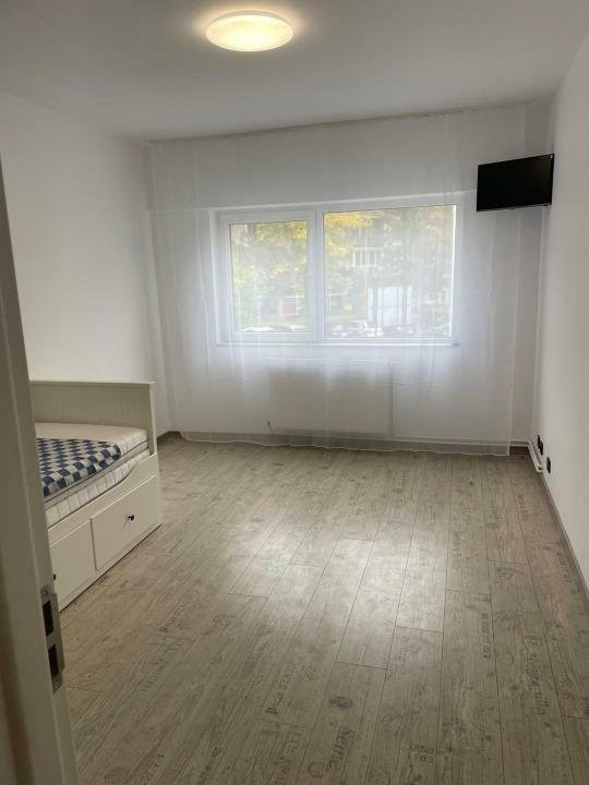 Apartament 4 camere de vânzare – Aleea Sânzienelor