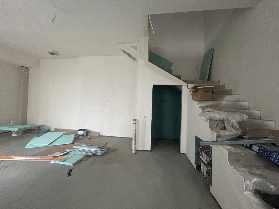 Spatiu comercial, 300mp, Central