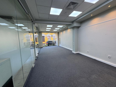 Închiriere spațiu comercial cu vitrină, 50 mp.,  în Centrul Clujului!