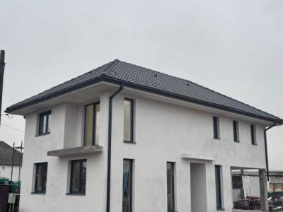 Casa moderna individuala de vanzare Vestem 