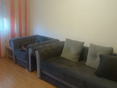 Garsoniera, 28 mp utili, zona Trei Stejari