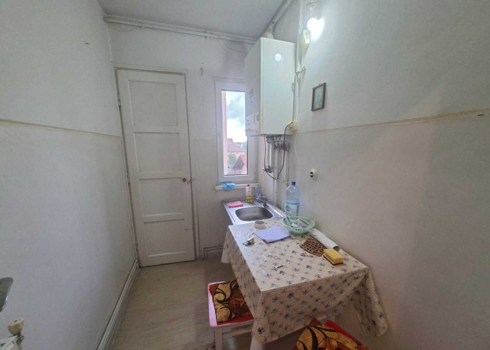 Apartament 2 camere | 37 mp | etaj 3/4– de vânzare pe Str. Roșiorilor