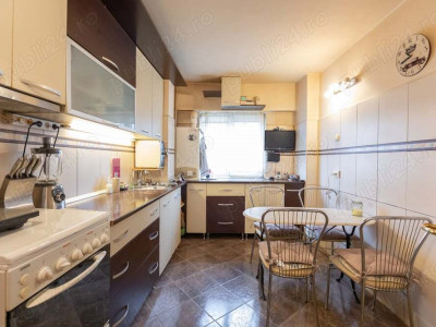 Apartament 4 camere de vânzare – Centru Civic 