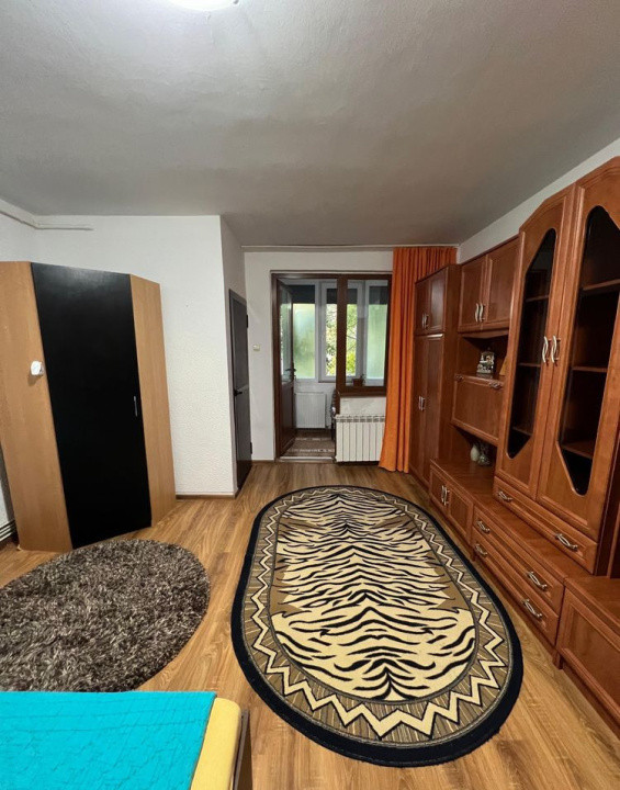 Garsonieră de închiriat – Zona Astra, Strada Traian
