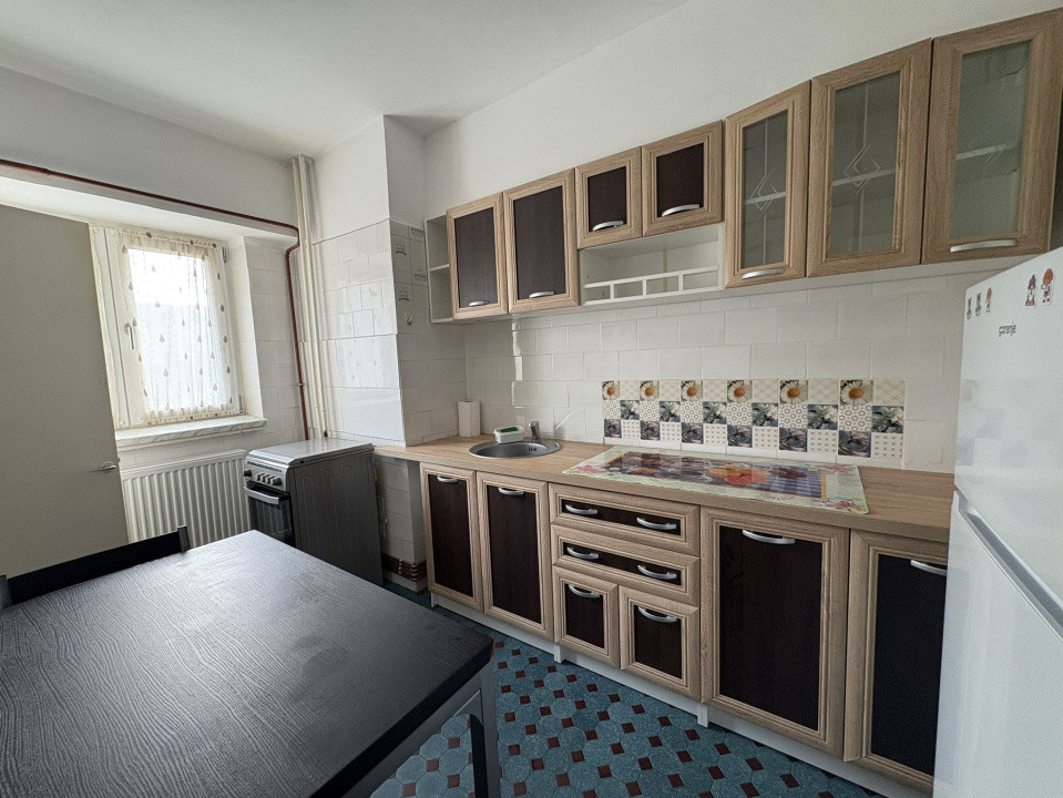 Apartament, 2 camere, 65 mp, decomandat, Calea Bucuresti, Zona Universitatii