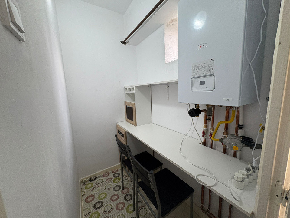 Apartament, 2 camere, 65 mp, decomandat, Calea Bucuresti, Zona Universitatii