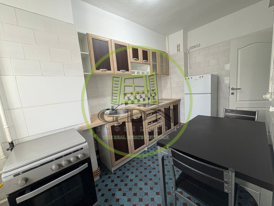 Apartament, 2 camere, 65 mp, decomandat, Calea Bucuresti, Zona Universitatii