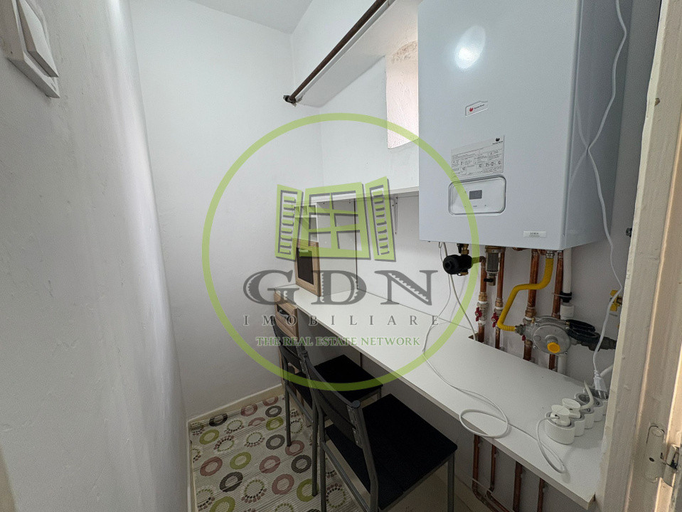 Apartament, 2 camere, 65 mp, decomandat, Calea Bucuresti, Zona Universitatii