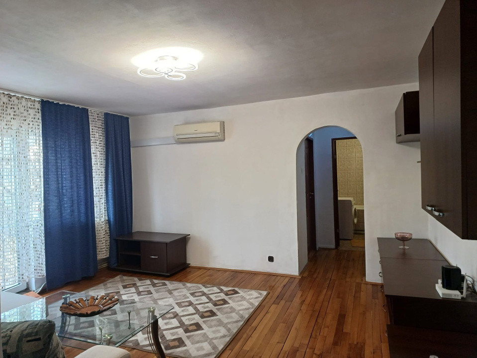 Chirie apatament 2 camere Central