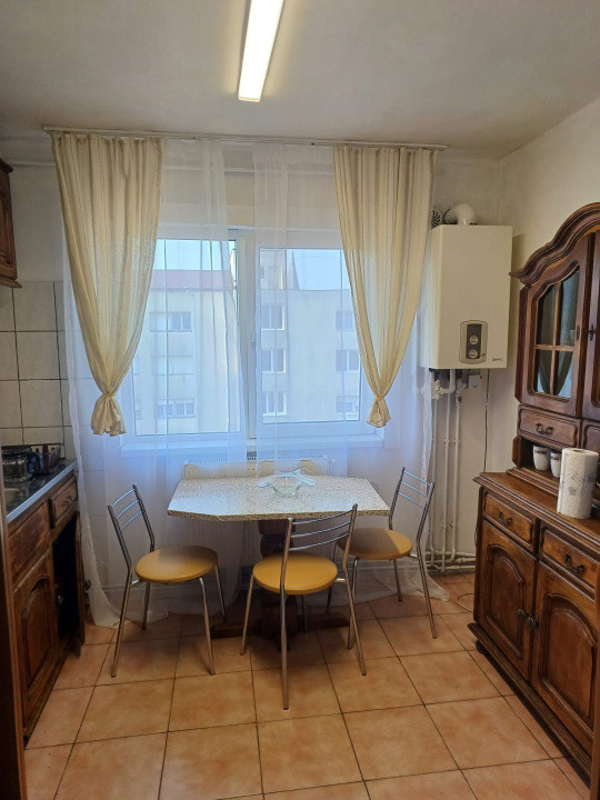 Chirie apatament 2 camere Central