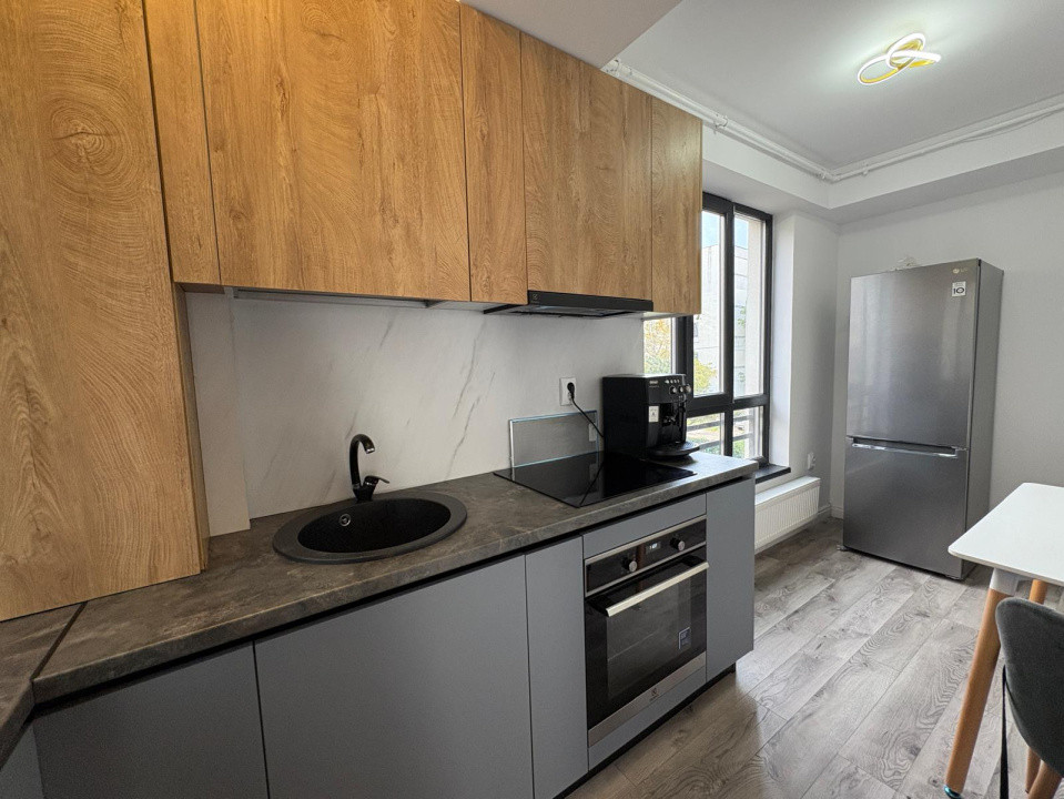 Apartament, 3 camere, 85 mp, Cartier Brazda, Zona Restaurant La Rocca