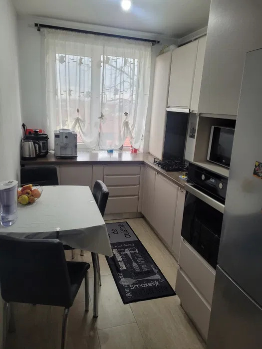 Apartament 3 camere, 56 mp utili, zona Terezian