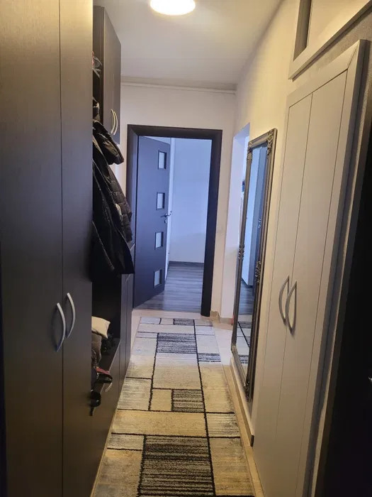 Apartament 3 camere, 56 mp utili, zona Terezian