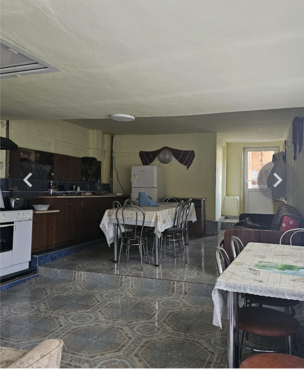 Casa de locuit 10 camere + 2479 mp teren, Loc. Izbuc, jud. Bihor