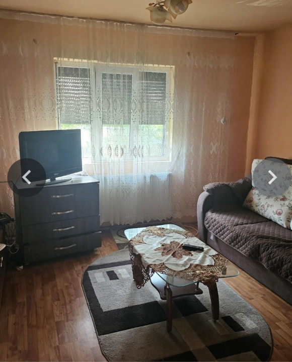 Casa de locuit 10 camere + 2479 mp teren, Loc. Izbuc, jud. Bihor