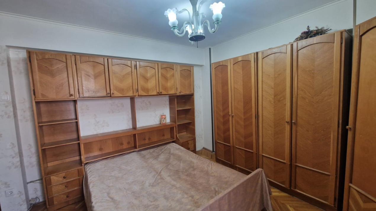 Apartament 3 camere, circular, 82mp, Centru, zona Ramada