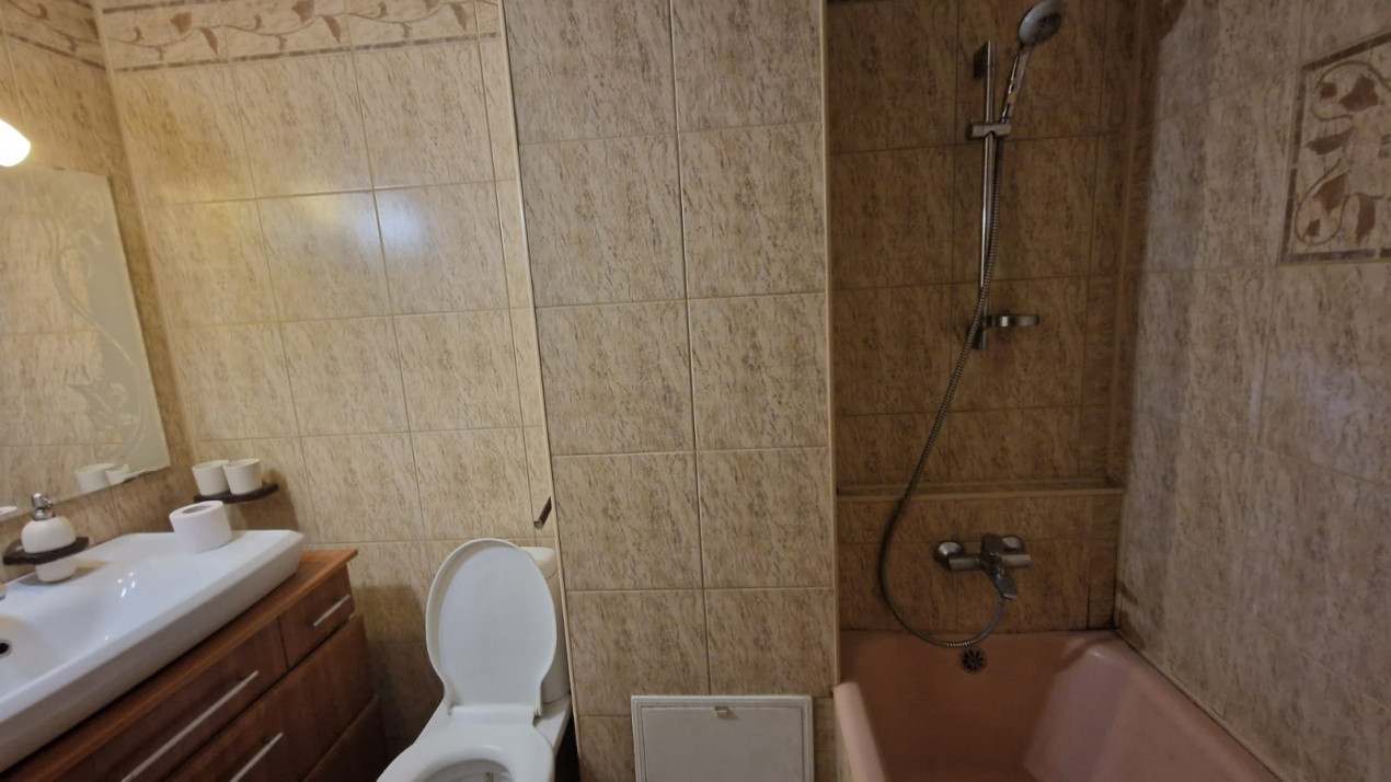 Apartament 3 camere, circular, 82mp, Centru, zona Ramada