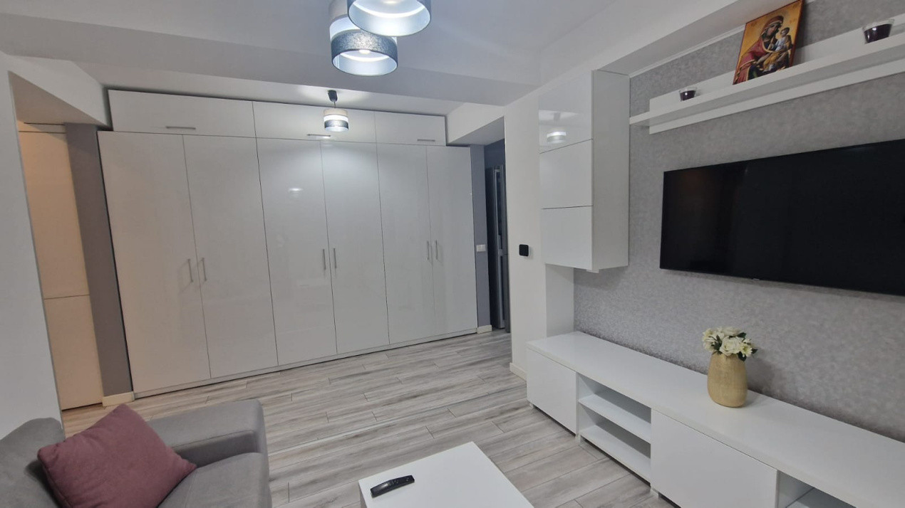 Apartament 2 camere, semidecomandat, 70mp, 1 mai, zona Lidl