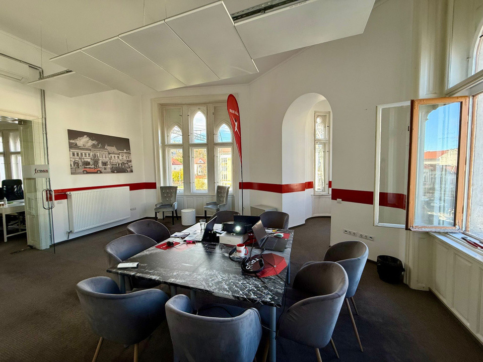 Închiriere birou ultracentral 230 mp. - 2300 EUR+TVA