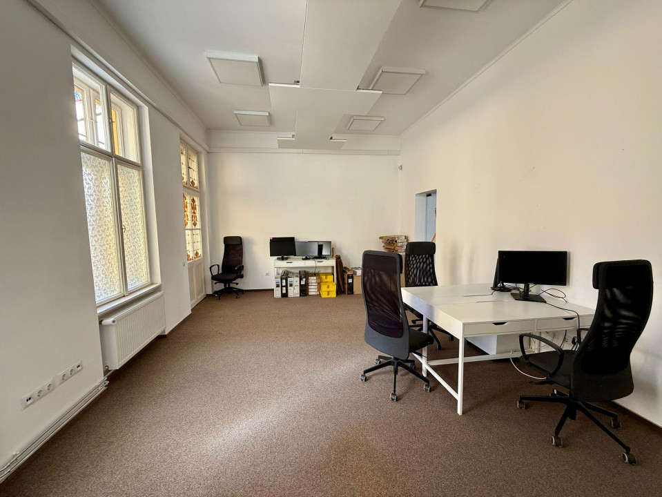 Închiriere birou ultracentral 230 mp. - 2300 EUR+TVA