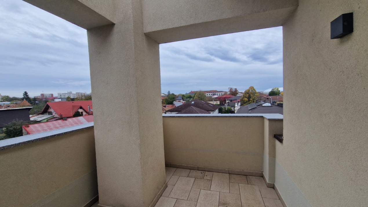 Apartament 3 camere, open space, 100mp, Central