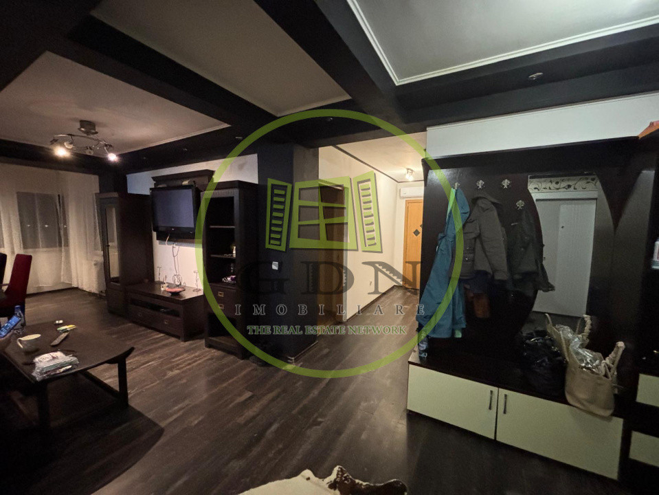 Apartament 3 camere-priveliște panoramică-100 mp