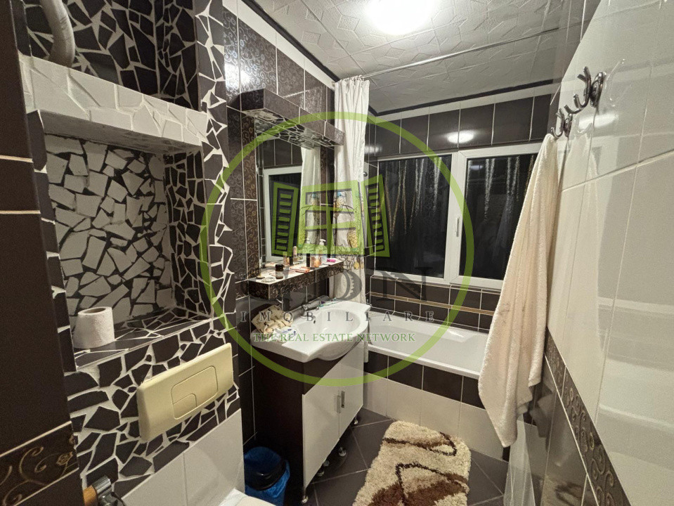 Apartament 3 camere-priveliște panoramică-100 mp