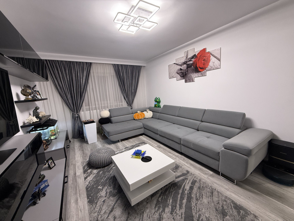 Apartament 3 camere, decomandat, 67 mp, cartier 1 Mai,  Scoala 36