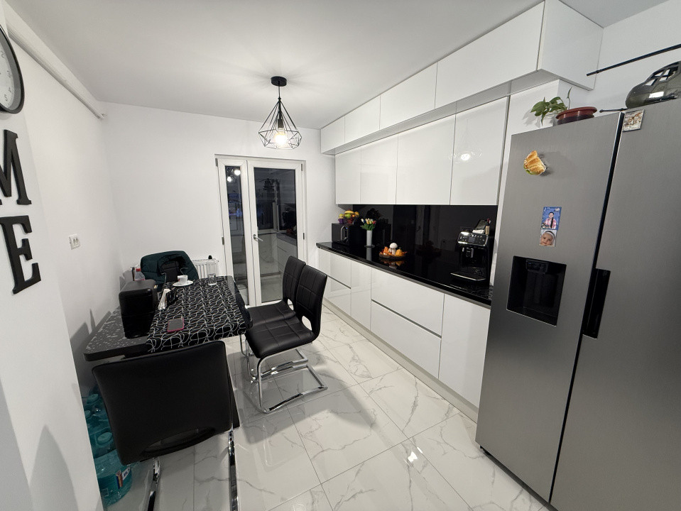 Apartament 3 camere, decomandat, 67 mp, cartier 1 Mai,  Scoala 36