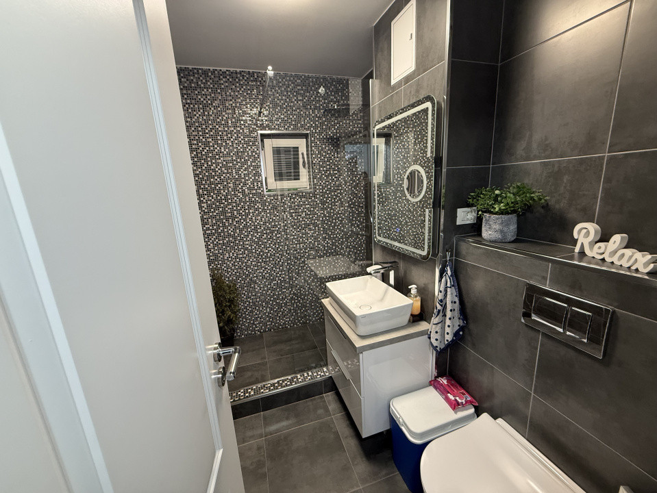 Apartament 3 camere, decomandat, 67 mp, cartier 1 Mai,  Scoala 36