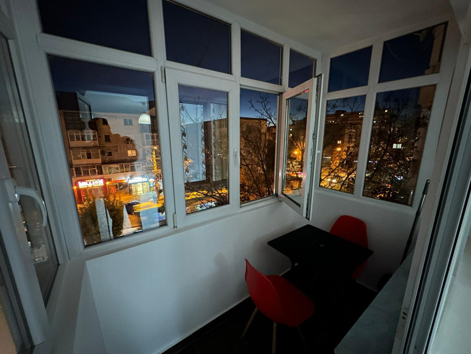 Apartament doua camere, 43mp, cartier Craiovita Noua, zona Niela