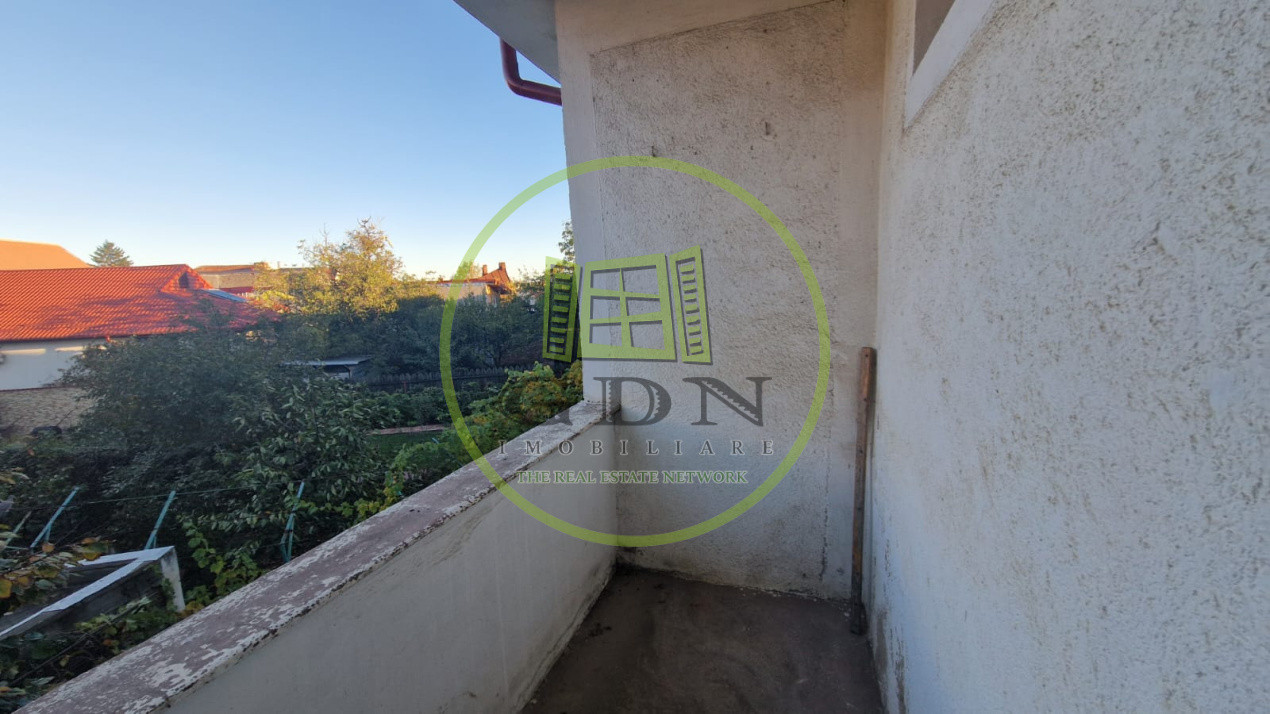 Casa cu 5 camere, 200mp, Centru