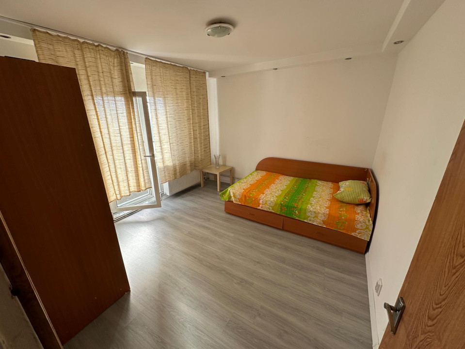 Apartament 3 camere, 80 mp, cartier Rovine, zona Sucpi
