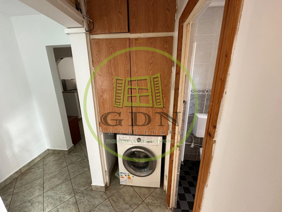 Apartament 3 camere, 80 mp, cartier Rovine, zona Sucpi