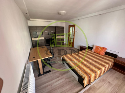 Apartament 3 camere, 80 mp, cartier Rovine, zona Sucpi