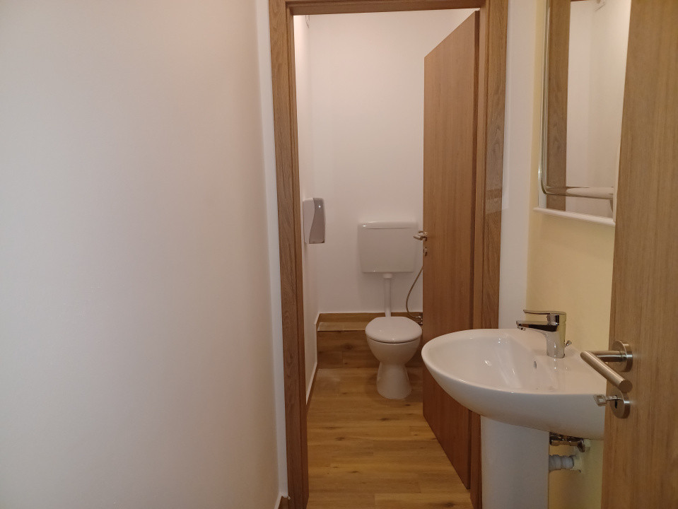 Spatiu birou central, versatil