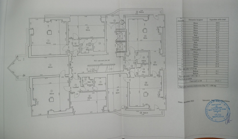 Spatiu birou central, versatil 