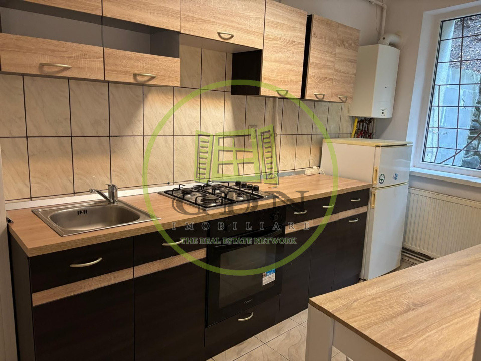 Apartament în centrul Sibiului-3 camere decomandate- parter 