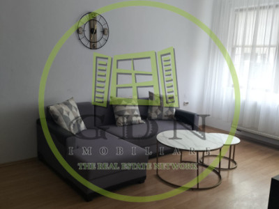 Apartament în centrul Sibiului-3 camere decomandate- parter 