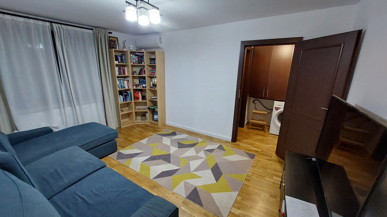 Apartament 3 camere semidecomandat, parter, Rovine ,zona Pizza Ibiza