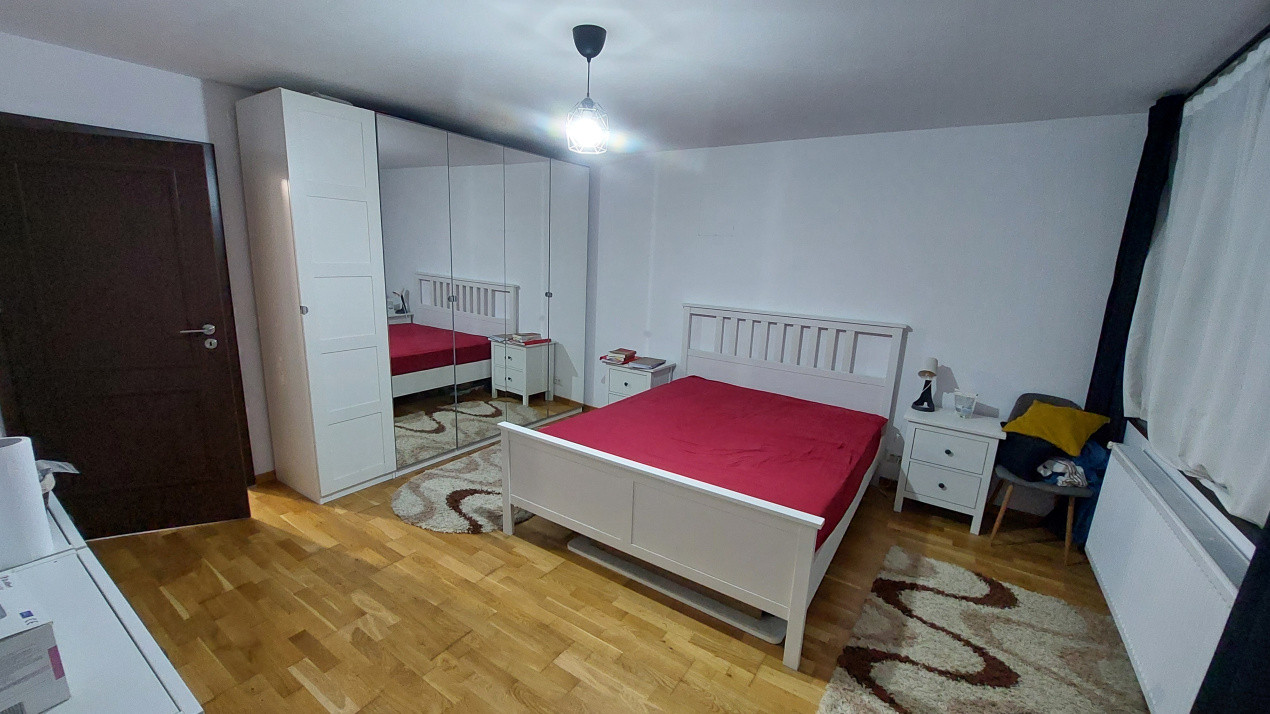 Apartament 3 camere semidecomandat, parter, Rovine ,zona Pizza Ibiza