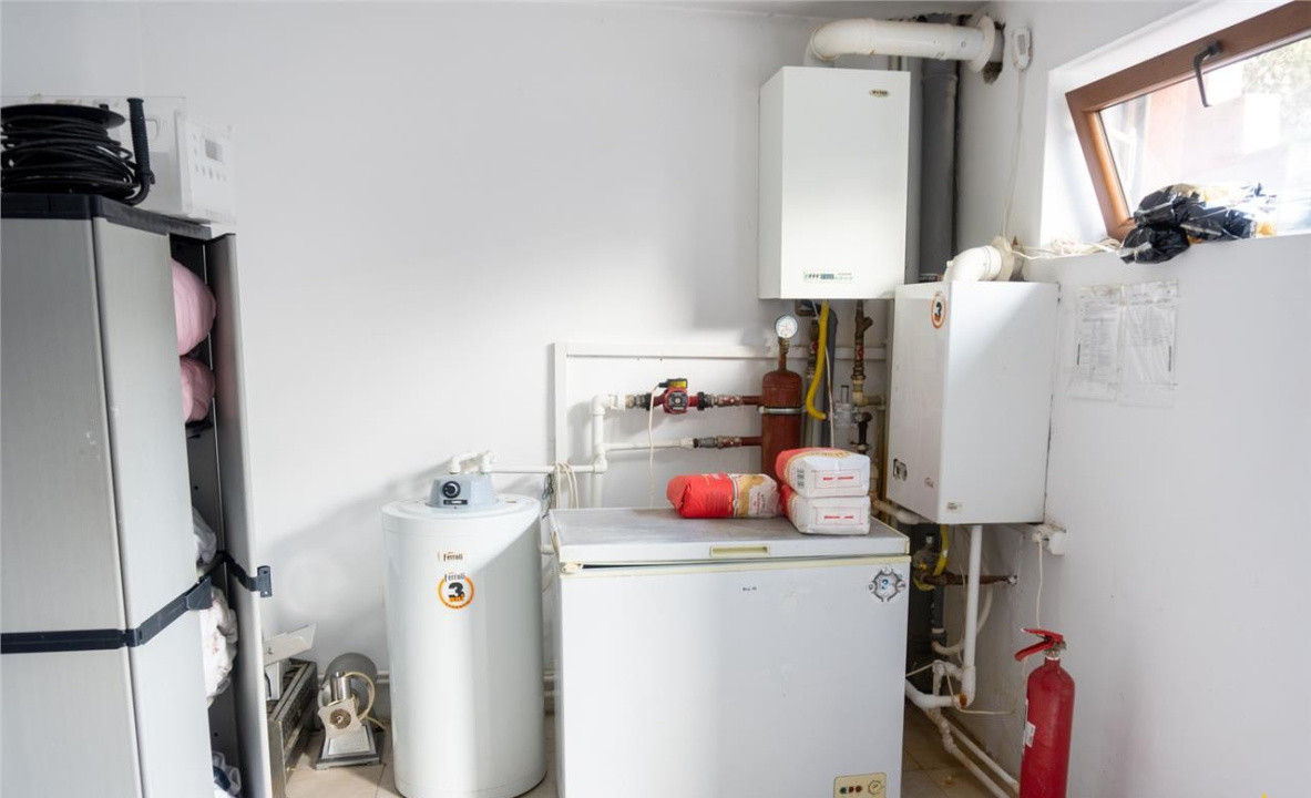 Proprietate mixta Spatiu comercial +rezidential Predeal, Brasov