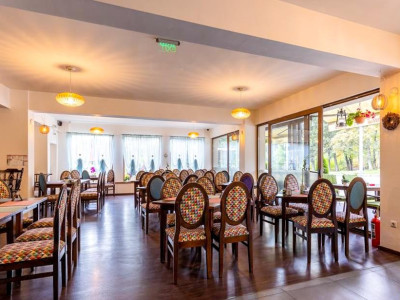 Proprietate mixta Spatiu comercial +rezidential Predeal, Brasov