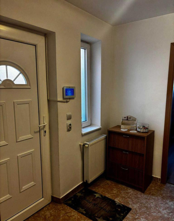 Apartament 2 camere la casă – Centrul Civic, zonă liniștită
