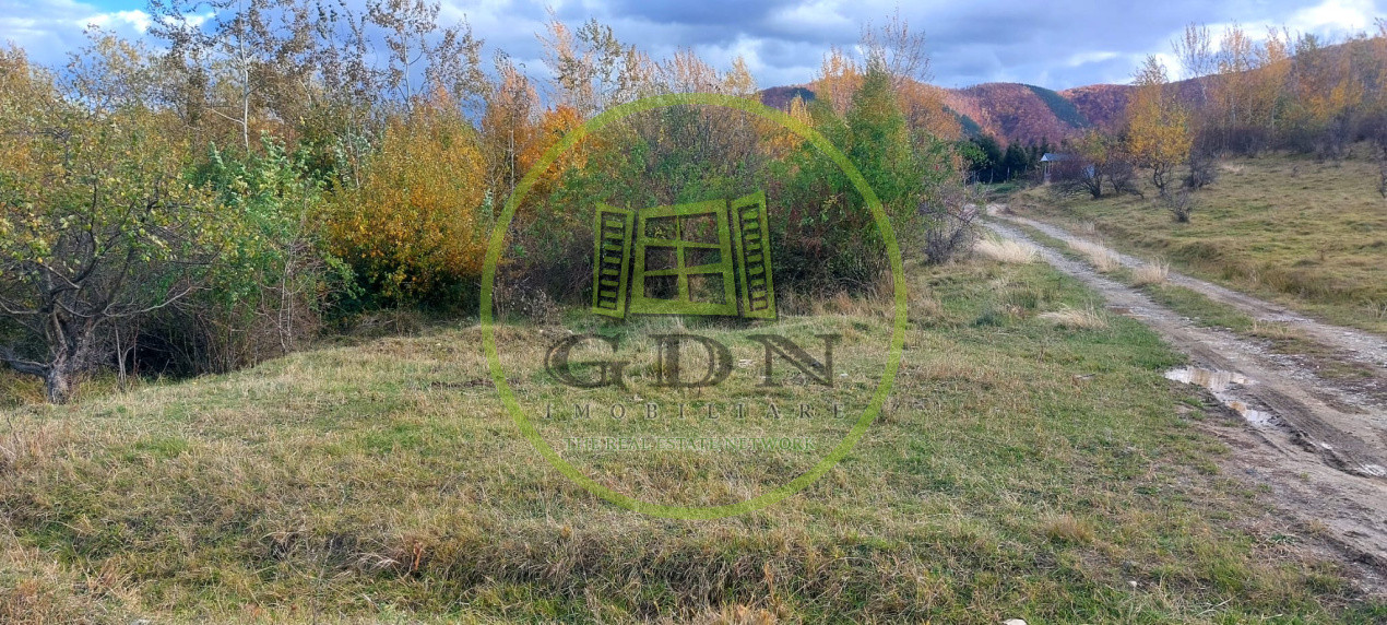 Teren intravilan 1100mp deschidere la drum, de vanzare in Cisnadioara