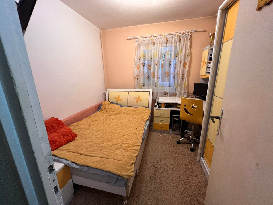 Apartament 2 camere, decomandat, 52.52 mp, cartier Cornitoiu, zona Consul