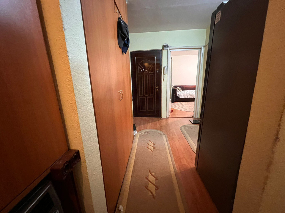 Apartament 2 camere, decomandat, 52.52 mp, cartier Cornitoiu, zona Consul