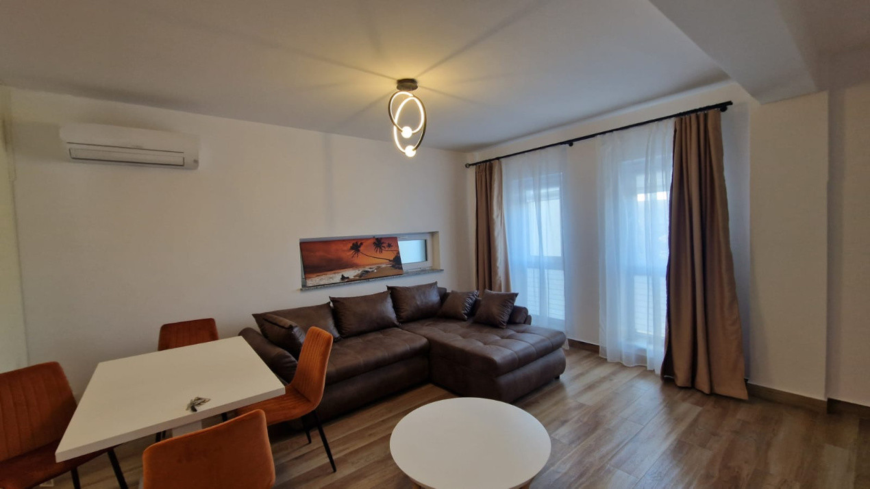 Apartament 2 camere, open space, 63mp, Centru, zona Campia Islaz